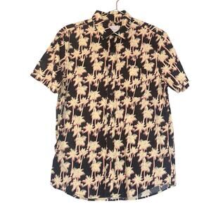 American Eagle Men’s Shirt buttons down Hawaiian size  medium